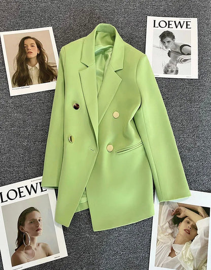 Jaqueta feminina branca com fivela de metal verde, casual, versátil, de alta qu