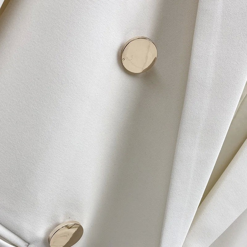 Jaqueta feminina branca com fivela de metal verde, casual, versátil, de alta qu